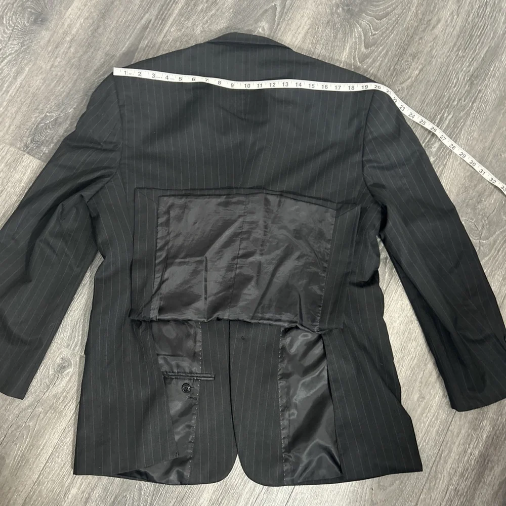 Haggar 44R Black Pin Striped Jacket Three Button DBL Vent